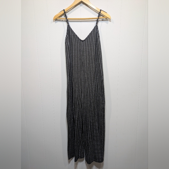 RVCA Pinstripe Jumpsuit Size Small Spaghetti Strap Lightweight Business‎ Casual - Picture 7 of 7